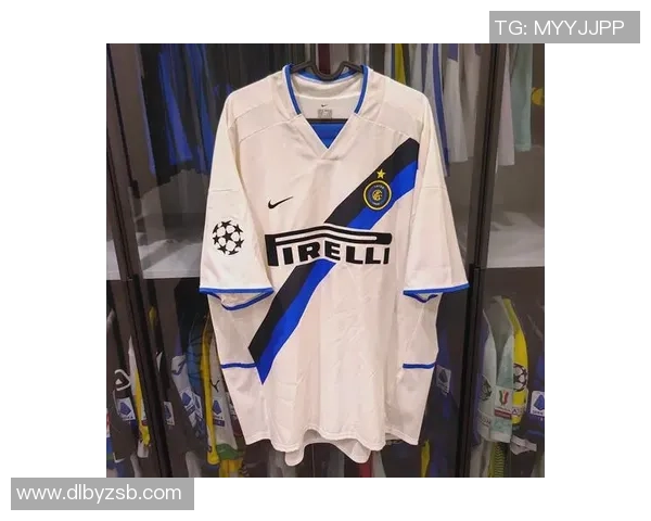 八号球衣的传奇足球巨星们：他们如何影响了足坛历史