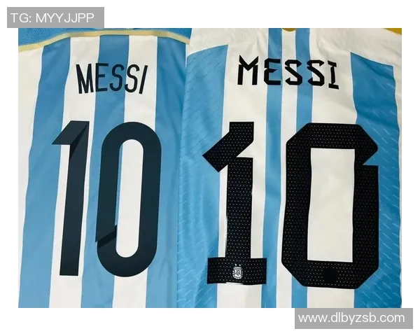 足球巨星深夜床上接电话 突破隐私的瞬间曝光