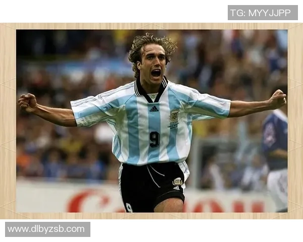 全球五大足球球星排名揭晓 他们是如何塑造足球历史的传奇人物